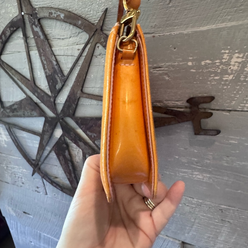 Louis Vuitton Vernis pochette - Picture 3 of 7
